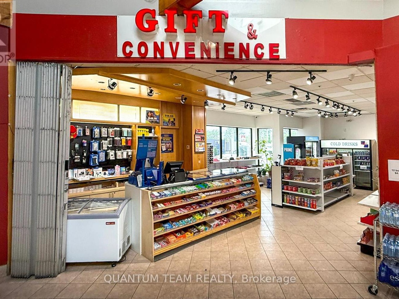 117-495-YORK-ROAD-gift-shop-1.jpg